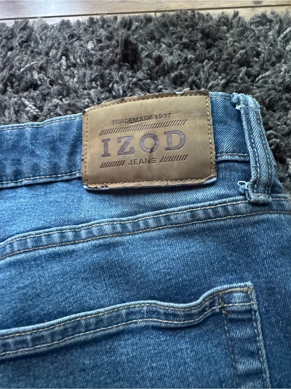 IZOD Men's Blue Denim Jeans